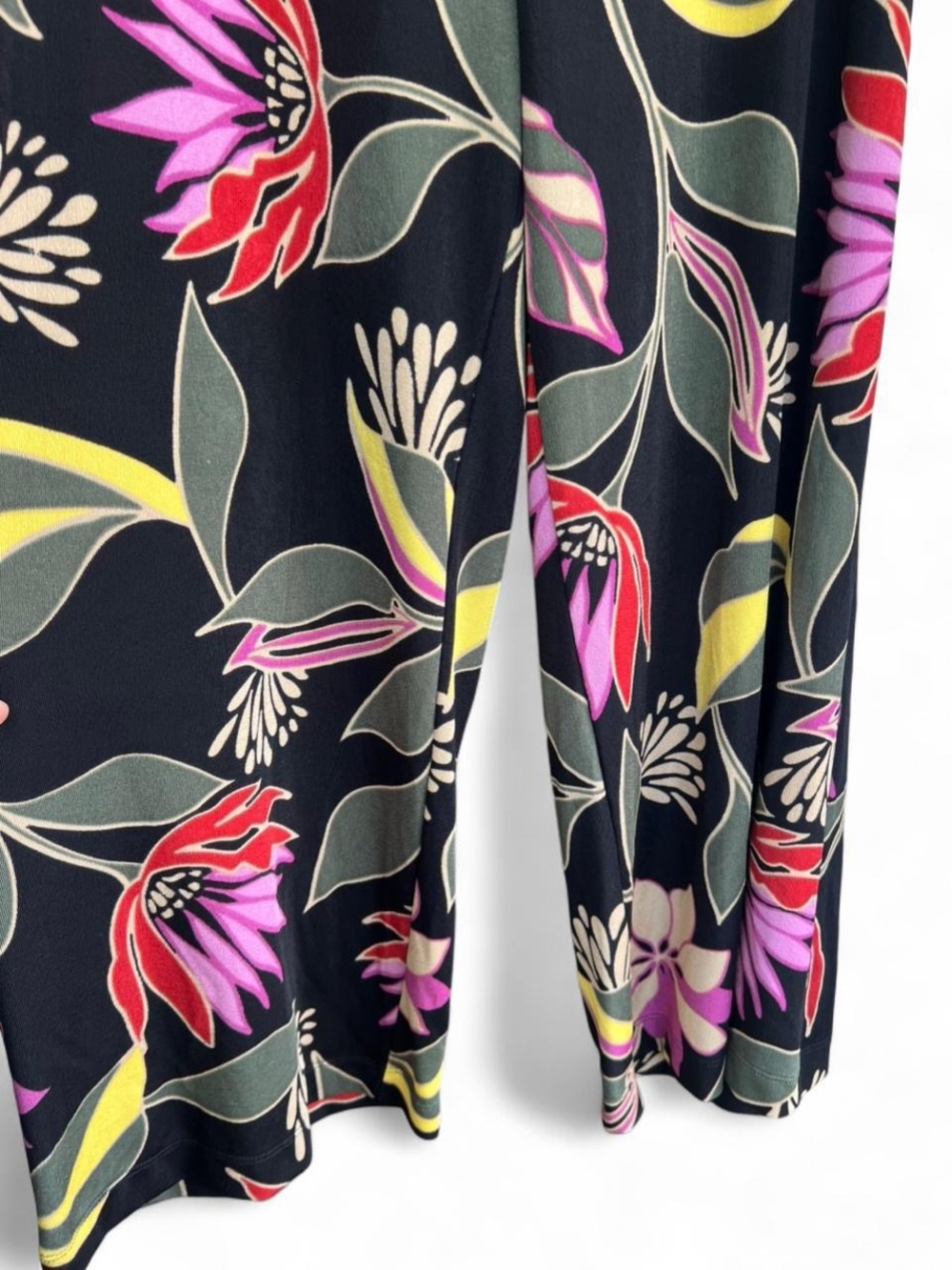 Chico’s Travelers Floral Print Pull On Wide Leg Pants XL - Picture 2 of 7